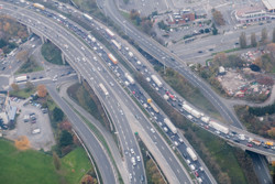 La voiture individuelle reste indispensable aux français