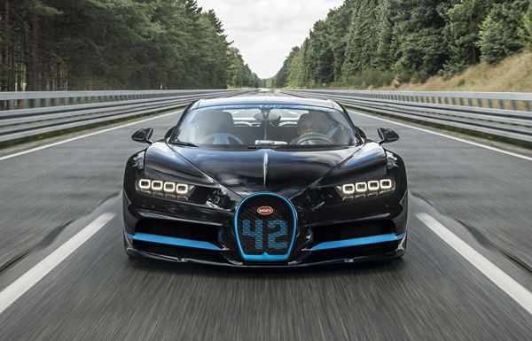 0-400-0 km/h en 42 secondes : la Bugatti Chiron établit un record du monde