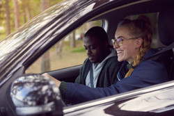 3 conducteurs sur 10 portant des lunettes ne les mettent pas en conduisant