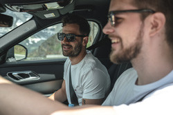 Le partage automobile fait timidement son chemin dans l’esprit des Français