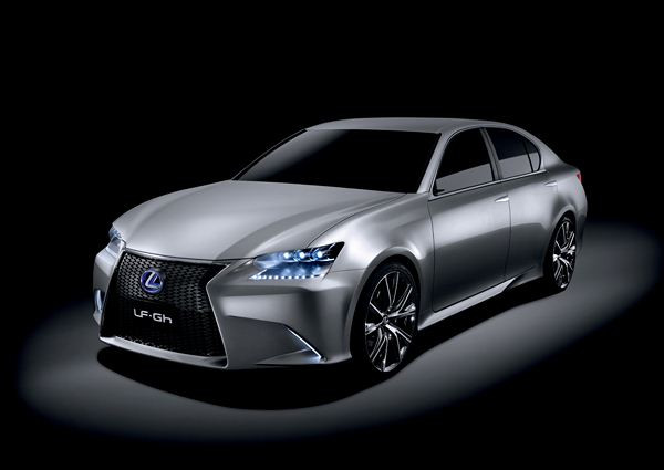 Lexus dévoile le concept car hybride LF-Gh au salon de New York