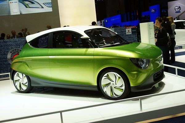 Le concept Suzuki G70 de mini-citadine allégée ne pèse que 730 kg