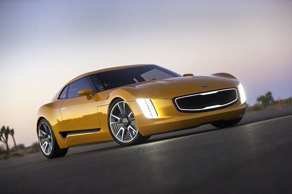 Kia présente le concept de coupé sport hautes performances GT4 Stinger