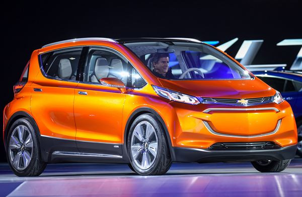 Le concept Chevrolet Bolt EV électrique vise une autonomie de 320 km
