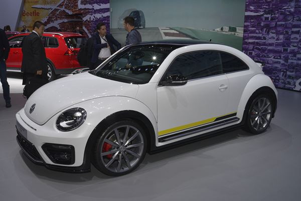 Le concept Volkswagen Beetle R-Line décline la sportivité automobile
