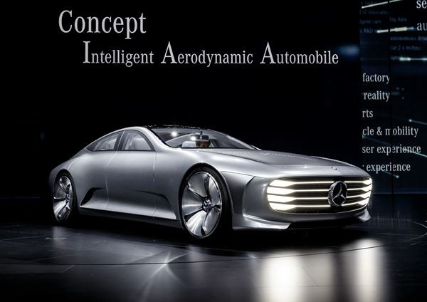 Le Mercedes « Concept IAA » optimise son mode aérodynamique