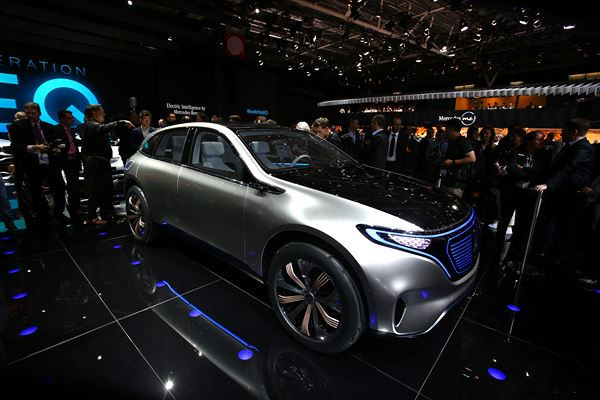 Le concept « Génération EQ » préfigure un prochain coupé SUV électrique