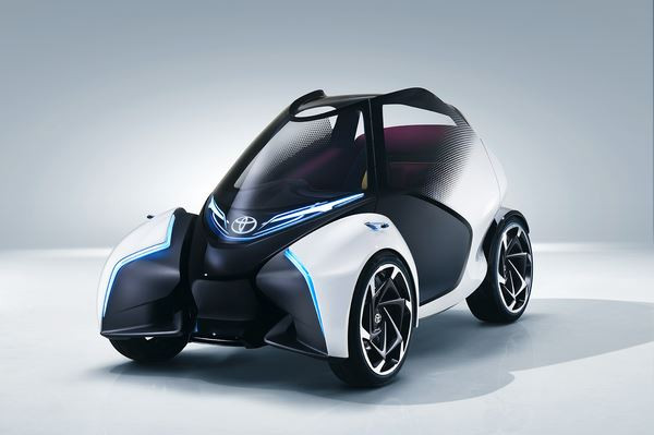 Le concept Toyota i-Tril illustre la mobilité urbaine en 2030 vue par Toyota