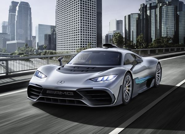 Le Mercedes-AMG Project One transpose la technologie de la Formule 1 à la route