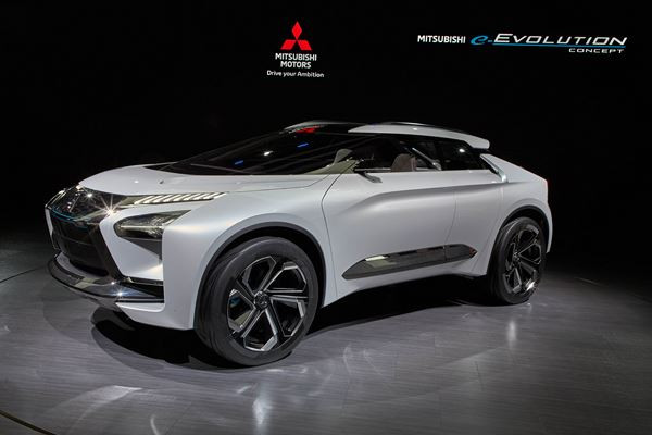 Mitsubishi e-Evolution Concept : un SUV haute performance tout électrique