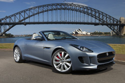 Jaguar enregistre une forte hausse de ses ventes annuelles à 76 668 véhicules en 2013