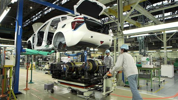 Dans les coulisses de la production de la Toyota Mirai à pile à combustible à hydrogène