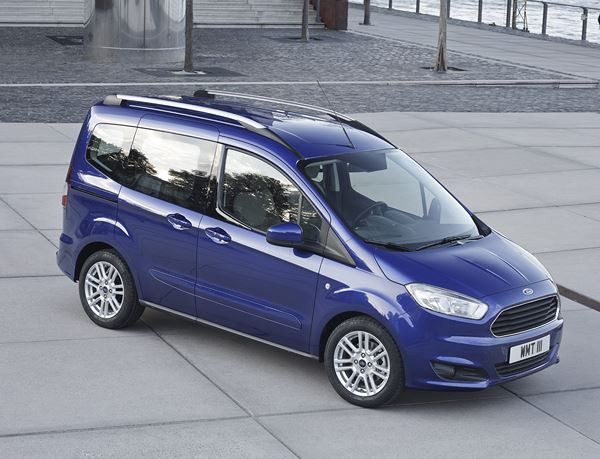 Le nouveau petit ludospace Ford Tourneo Courier proposé à partir de 15 390 euros