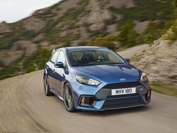 La nouvelle Ford Focus RS exécute le 0 à 100 km/h en 4,7 secondes
