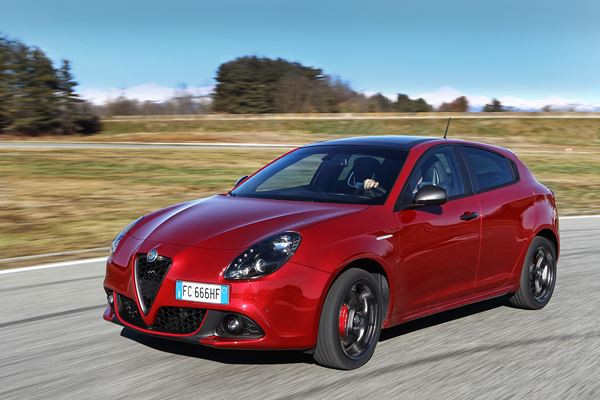 L'Alfa Romeo Giulietta revendique un caractère esthétique plus sportif