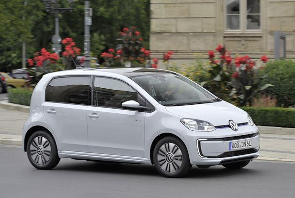 La Volkswagen e-up! s'offre des lignes plus incisives