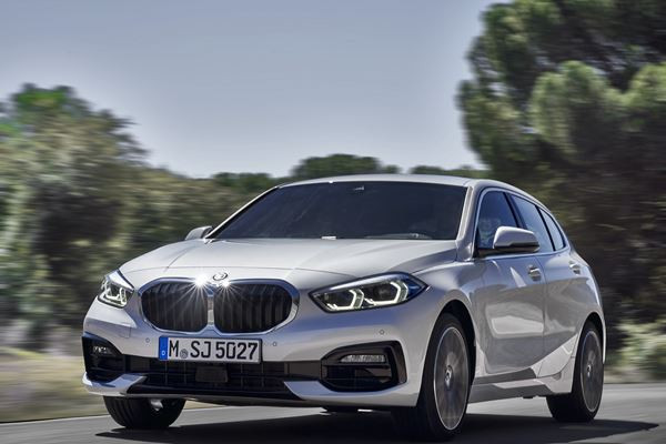 BMW Série 1: une berline compacte premium à traction