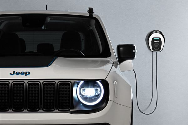 La Jeep Renegade plug-in hybride affiche une autonomie électrique jusqu'à 50 km