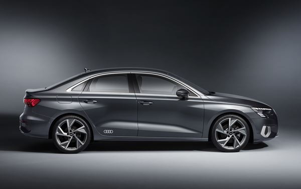 Audi A3 Berline: une berline compacte à coffre aux lignes latérales prolongées
