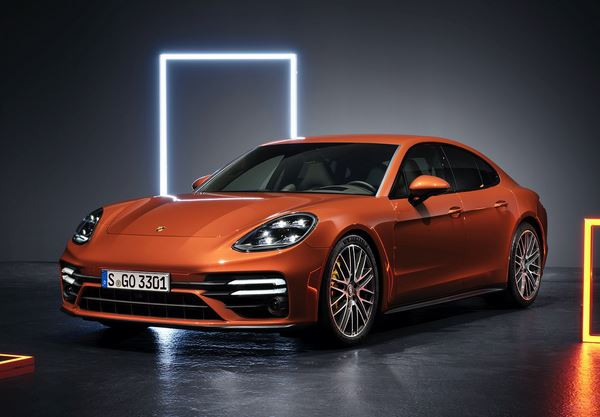 La berline sportive Porsche Panamera offre les performances d’une voiture de sport