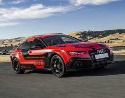 Le concept Audi RS 7 Piloted Driving surpasse les pilotes de course