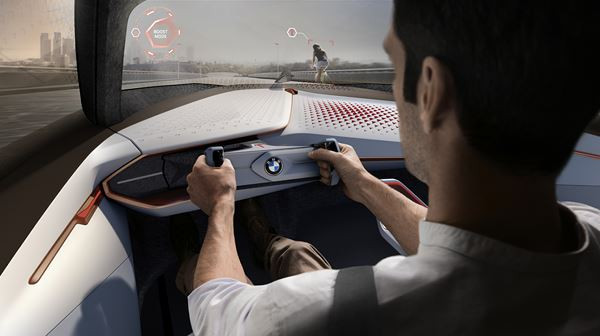 L'expérience de conduite à bord de la BMW Vision Next 100