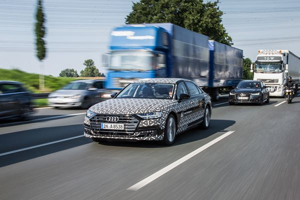 Le traffic jam pilot Audi permet une automatisation conditionnelle SAE de niveau 3